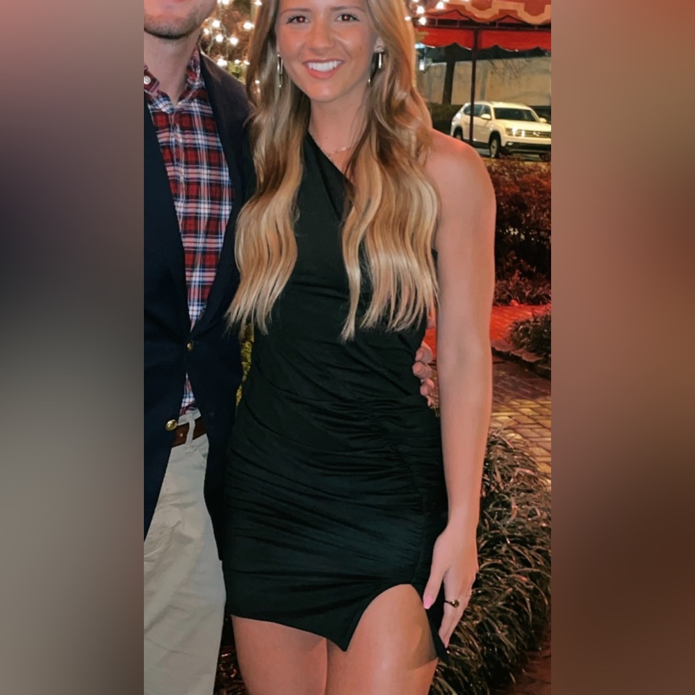 Black bodycon dress